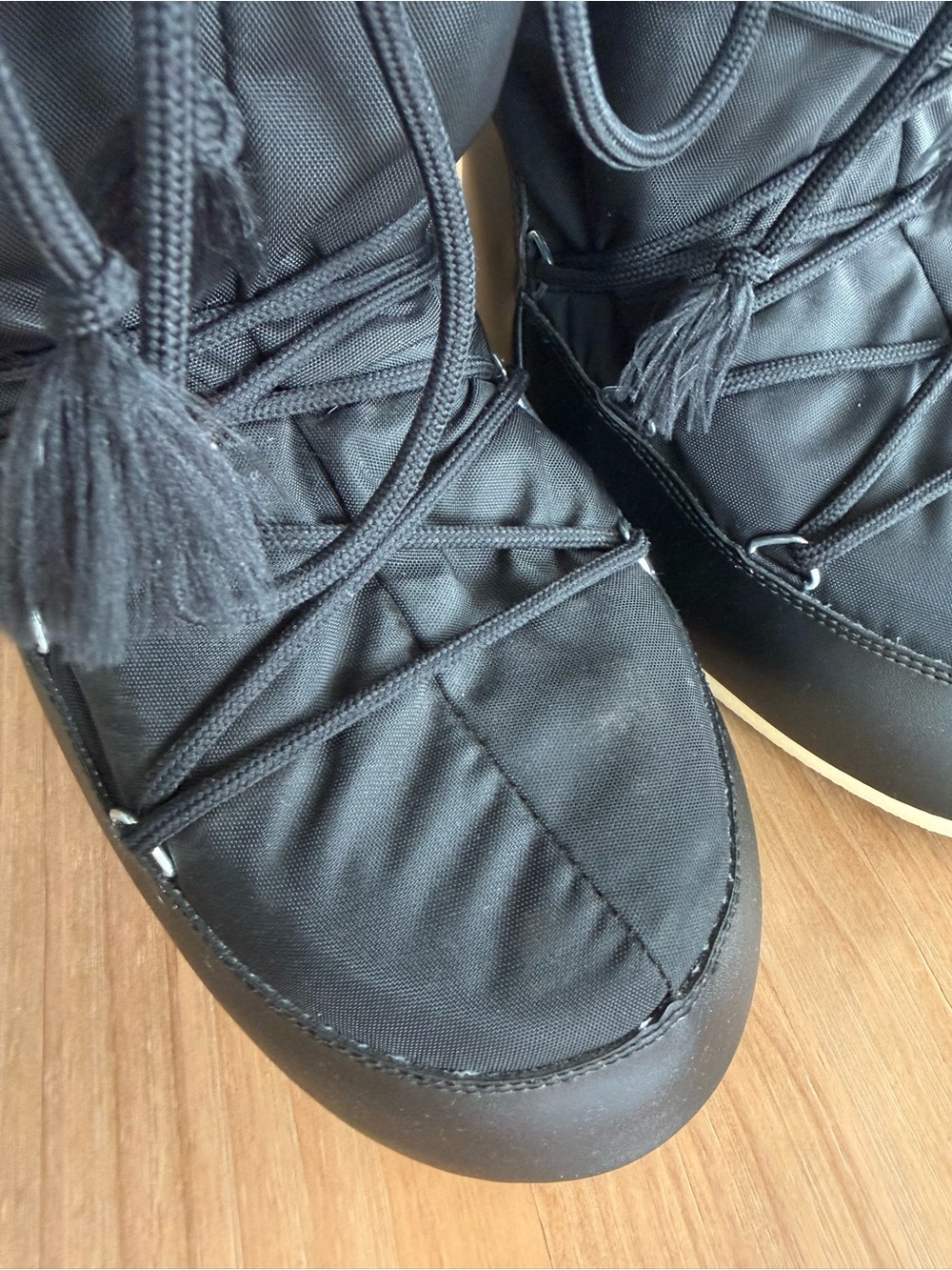 Moon Boot Black Nylon Snow Boots with Cream Sole - Picture 5 of 5